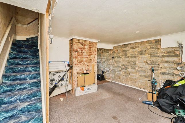 17, Sandcroft Avenue, Isle of Wight photo 4