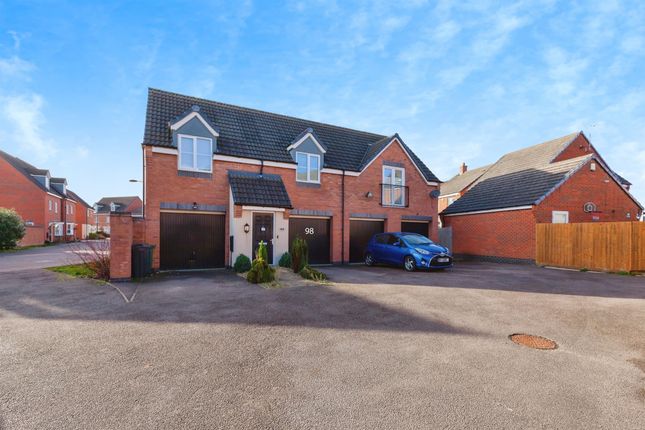 Town house for sale in Birstall Meadow Road, Birstall, Leicester