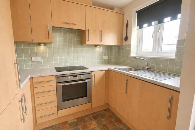 43 Rosemary Court, Rectory Road, Colchester photo 3