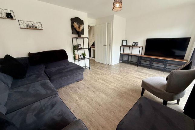 5, Herbert Drive, Swadlincote photo 2
