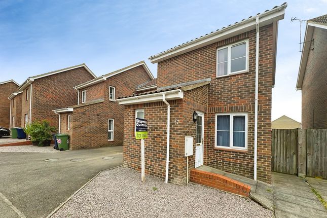 3-bed house on 27, Fields View, March, £150,000