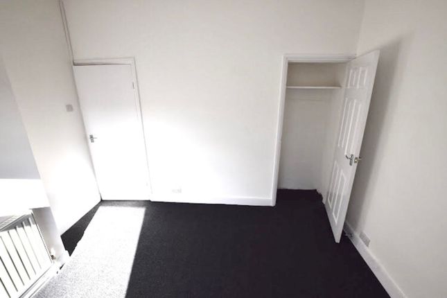52 Avondale Road, Rotherham photo 5