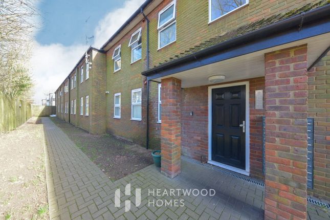 1-bed flat on Porters Wood House,17, Porters Wood, St. Albans, £180,000