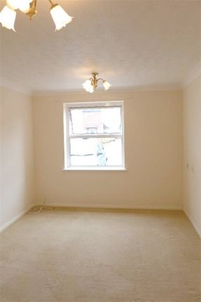 28, Havencroft Court, North Street, Walton On The Naze photo 3