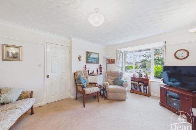 Walnut Close, Coleford photo 4