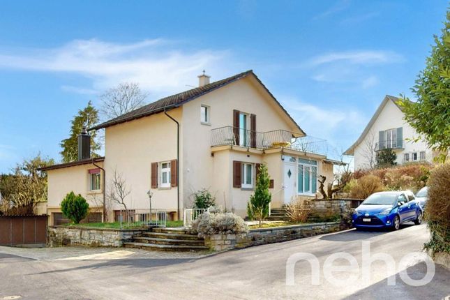 Thumbnail Villa for sale in Grenchen, Kanton Solothurn, Switzerland