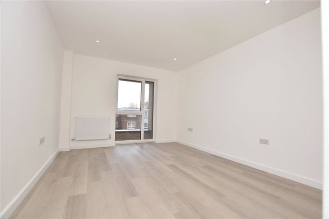 Flat 14, 247, High Road, Chadwell Heath photo 4