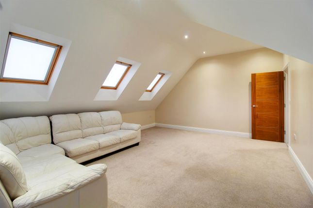 20, Green Close, Brookmans Park photo 4