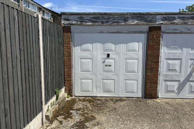 11, Kentford Way, Northolt photo 4