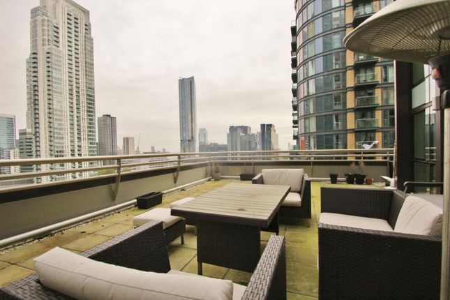 Flat for sale in Indescon Court, Millharbour, London