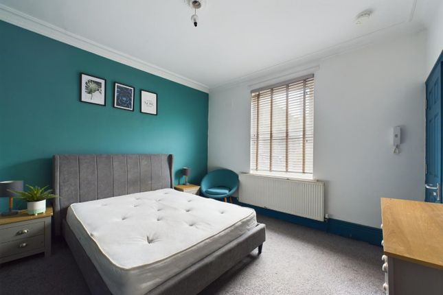 26, Maxwell Way, Sheffield photo 5