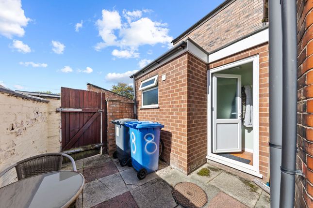 8 Marsh Street, Warrington photo 4