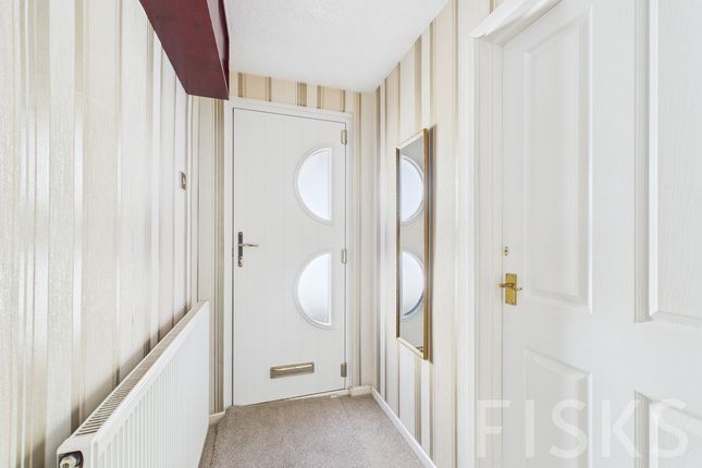 41, Stanley Road, Benfleet photo 2