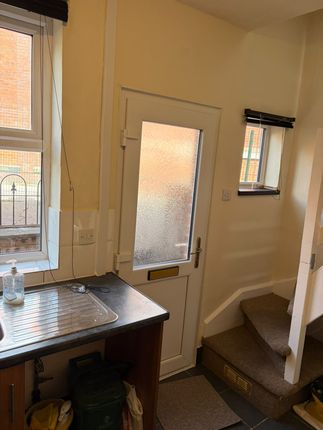 7, Ball Haye Terrace, Leek photo 5
