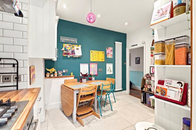 Hawthorn Road, London photo 3