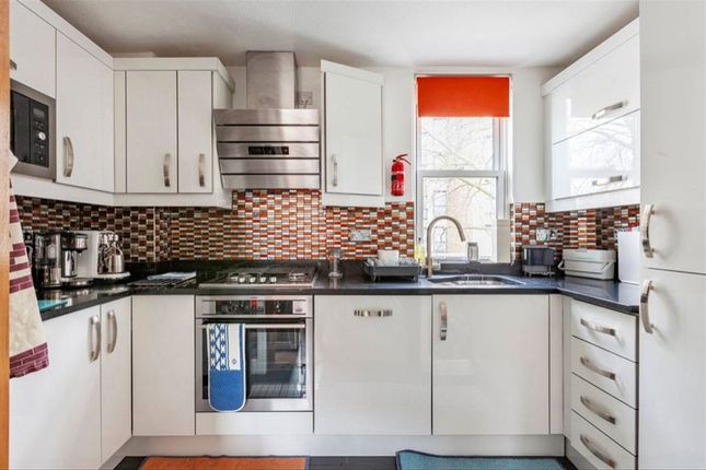 33, Clifton Terrace, London photo 4