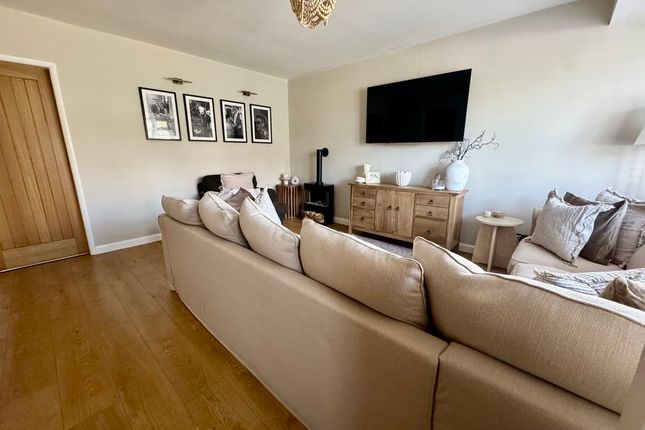 23, Bromley Drive, Holmes Chapel photo 4