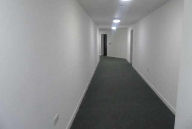 7 Highview Court, Dudley Street, LUTON photo 2