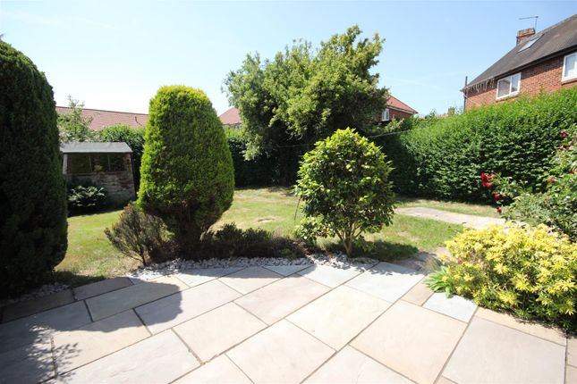 8, Wake Avenue, Cottingham photo 5