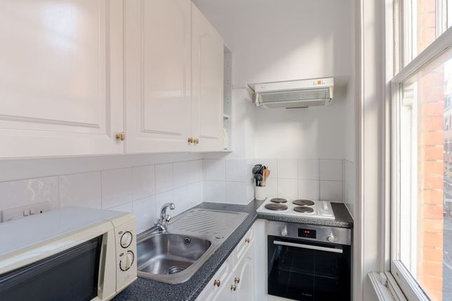 Flat 2, 37 Marylebone Lane, London photo 4