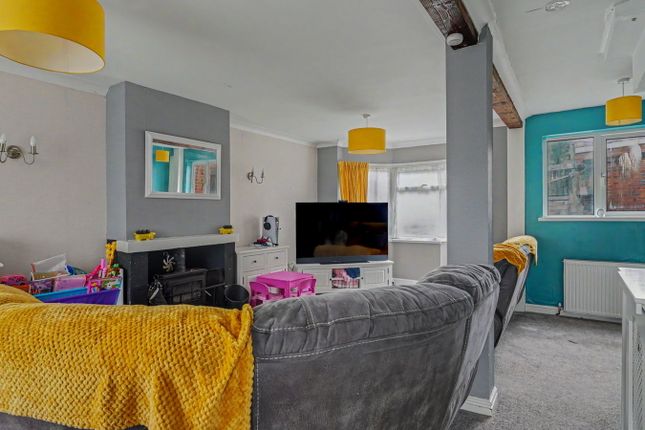 28, Westfield Avenue, Birmingham photo 2