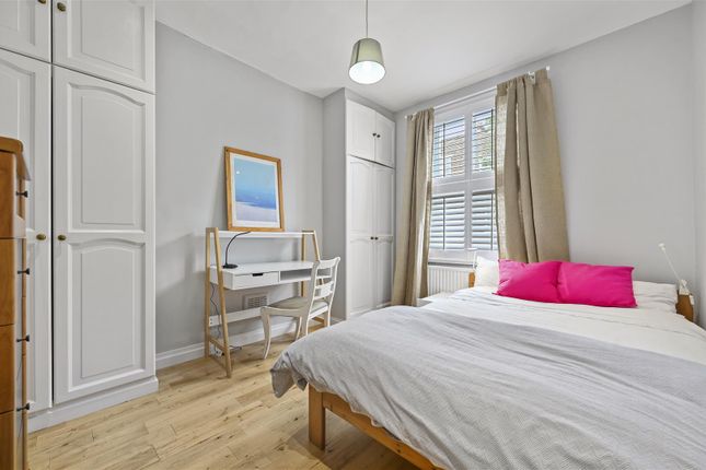 Terraced house for sale in Southerton Road, London