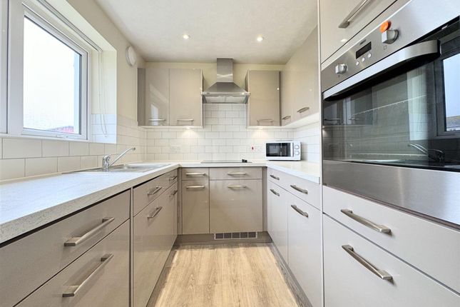 Apartment 3, Perran Lodge, Narrowcliff, Newquay photo 2