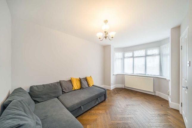 29, Bigginwood Road, London photo 2
