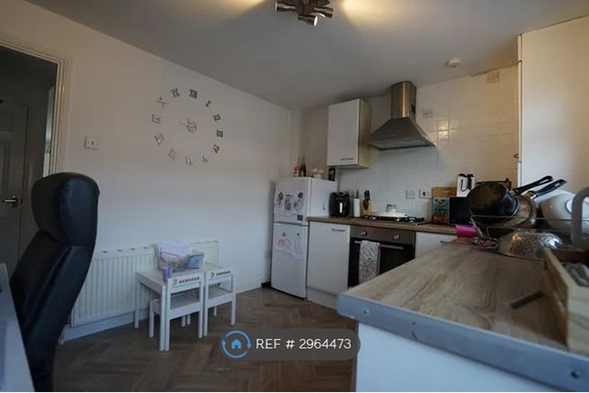 The Avenue, Hetton-Le-Hole, Houghton Le Spring photo 5