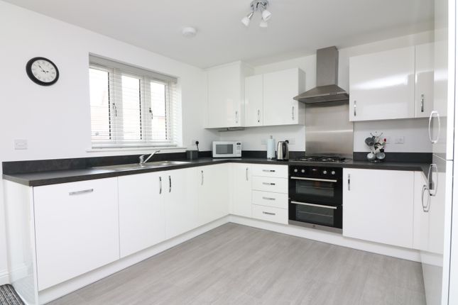 6 Townmill Road, Sandwich photo 4