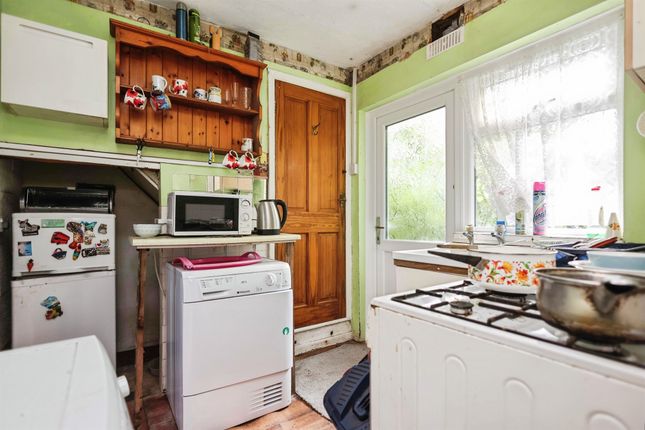 8, Porlock Crescent, Birmingham photo 3