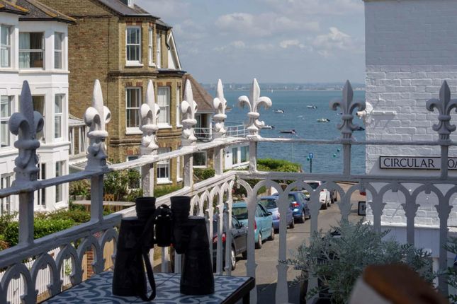 Oscar House, High Street, Seaview photo 3