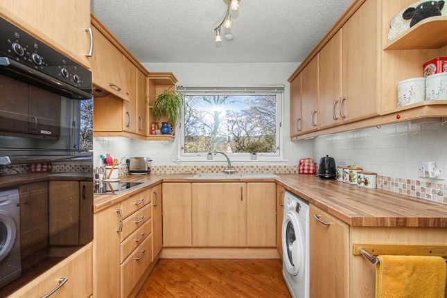 14, Loaning Crescent, Peebles photo 4