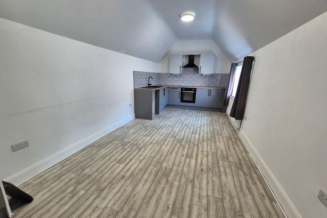 Flat 8 C Lord kelvin, Old Market Street, KING'S LYNN photo 3