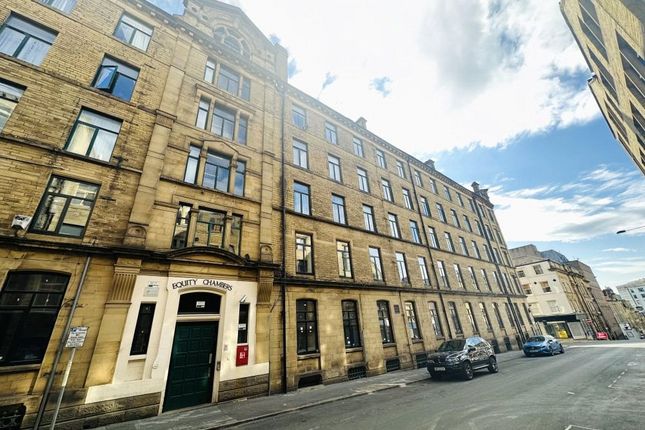 Thumbnail Flat for sale in Piccadilly, Bradford, West Yorkshire