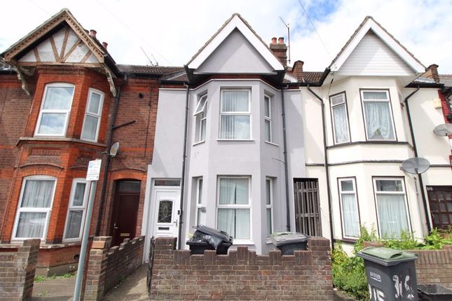 4 bed terraced house for sale in Hitchin Road, Luton LU2