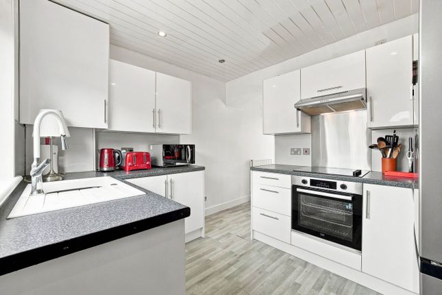 2, Fern Brae, Ayr photo 3
