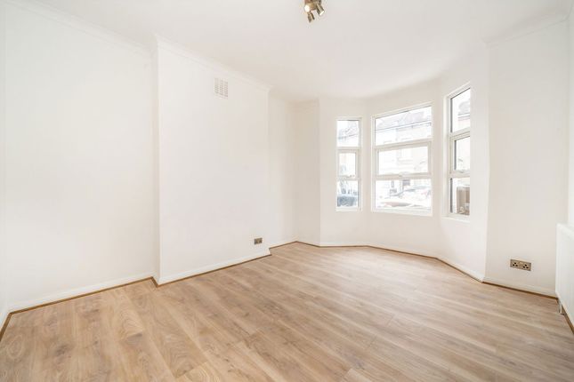 62, Charlton Road, London photo 2