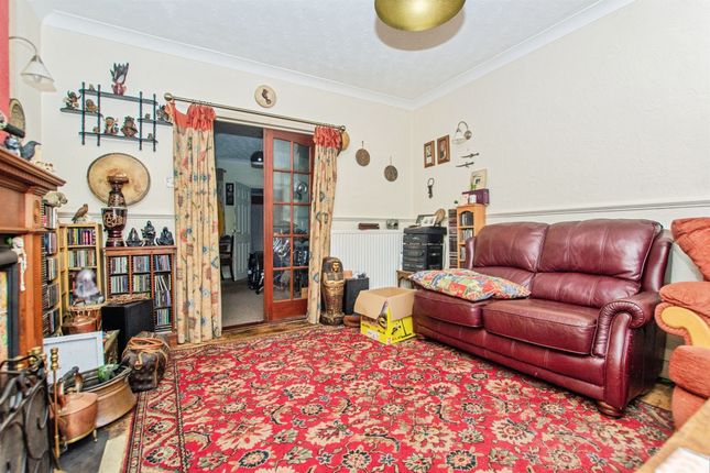 3-bed semi-detached on Trafalgar Square, SPALDING, £210,000