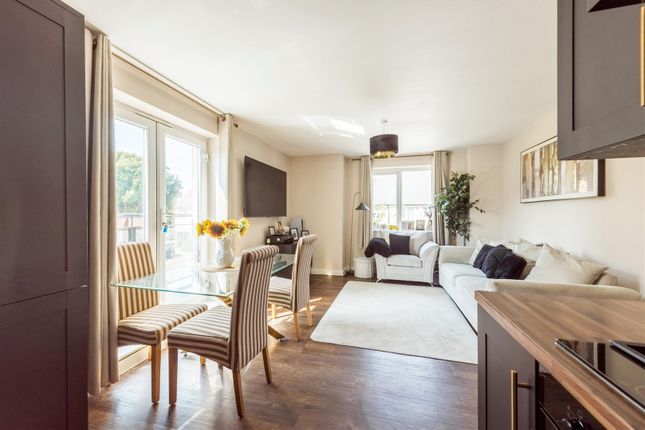 Flat 4, Swift House, 21 Coral Close, Shoreham-By-Sea photo 4