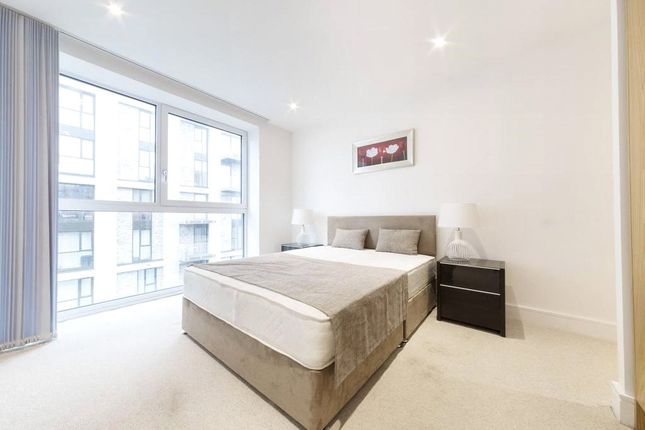 Flat for sale in St Vincents, Hoy Street, London
