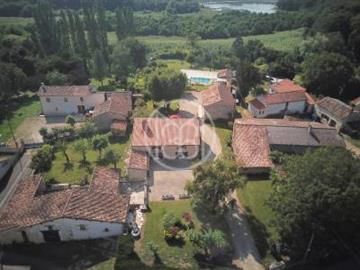 Thumbnail Property for sale in Fleure, 86410, France, Poitou-Charentes, Fleuré, 86410, France