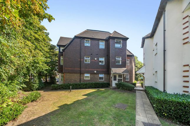 Flat for sale in St Helens Road, Norbury, London