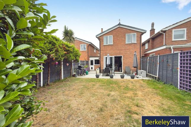 11, Longton Drive, Freshfield photo 2