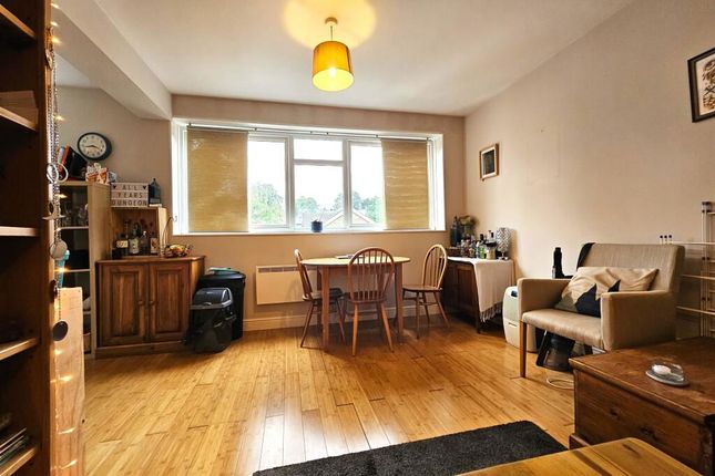 5 Brincliffe Court,, Nether Edge Road, Sheffield photo 3