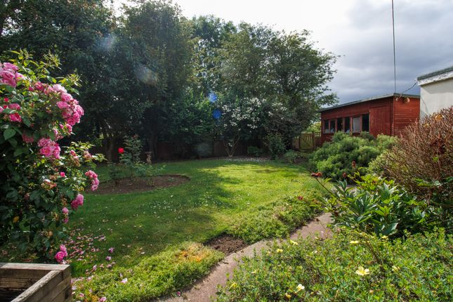 Detached bungalow for sale in Dovecot Close, Gristhorpe
