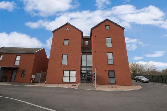 Flat for sale in Pinsley Mill Gardens, Leominster