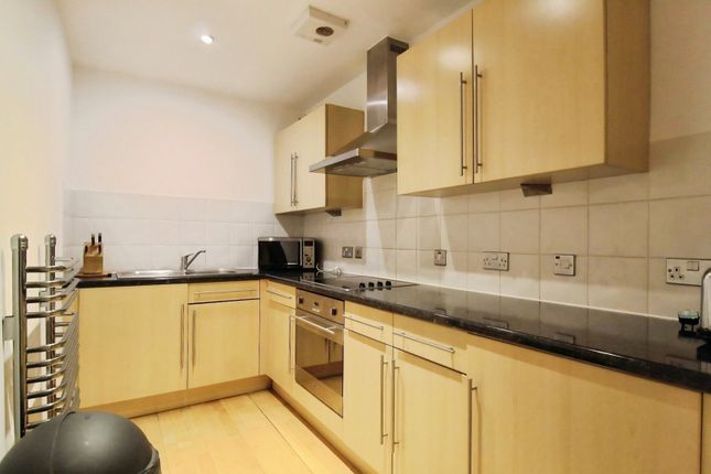 30 Park House Apartments, 11, Park Row, West Yorkshire photo 3