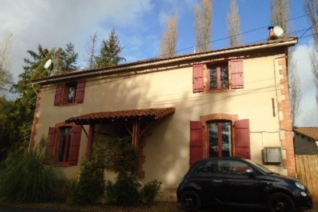Detached house for sale in Nanteuil-En-Vallee, Poitou-Charentes, 16700, France