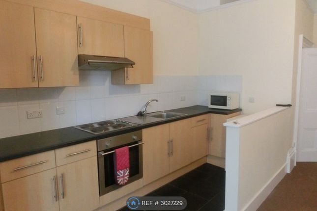 Flat A, St Aidans Terrace Claughton, Wirral photo 2